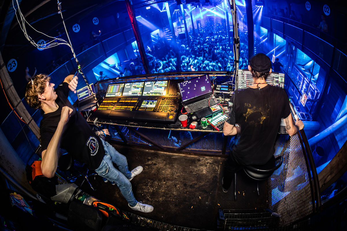 Loading... just a sec